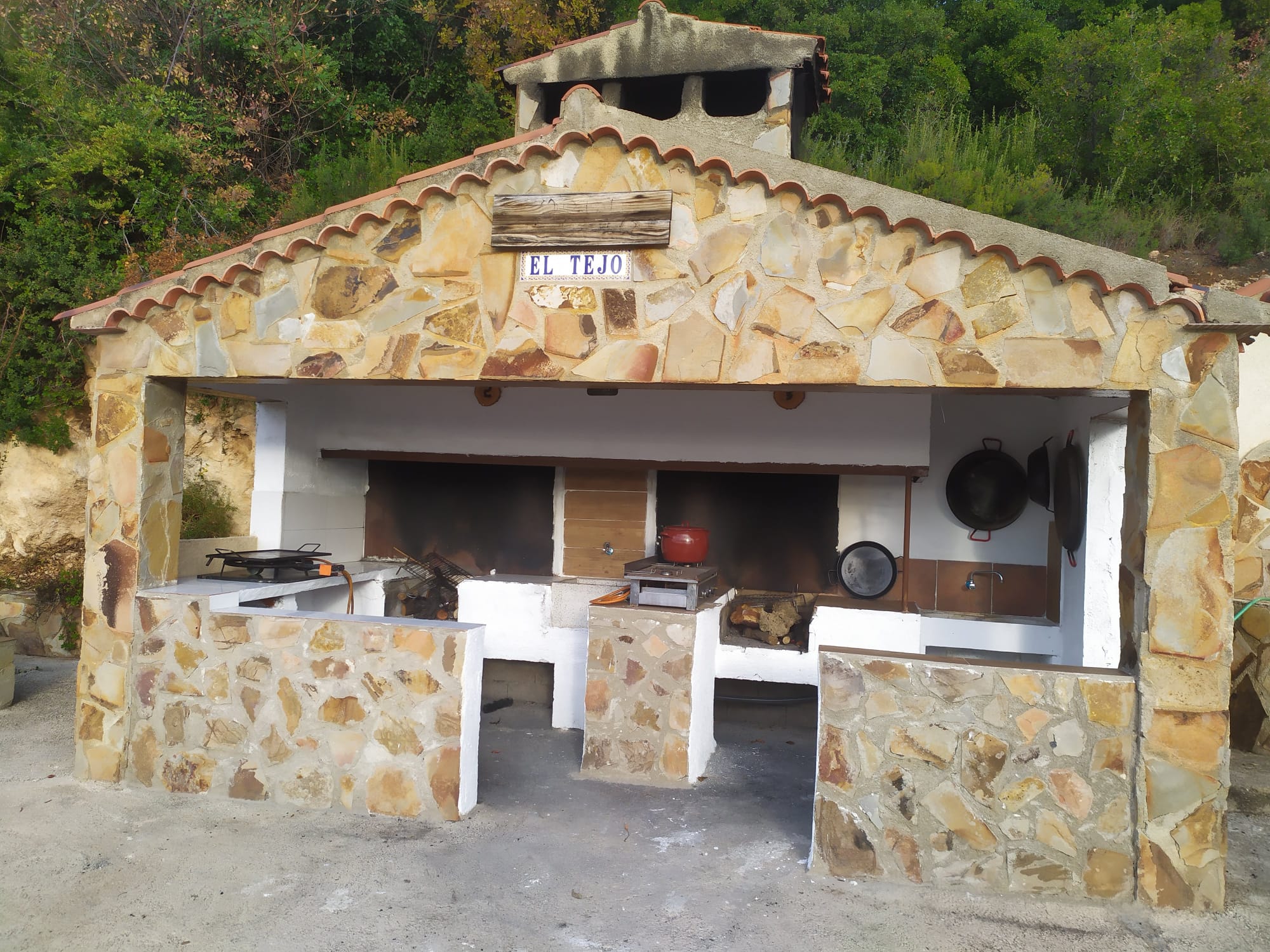 Barbacoa Casa Rural El Tejo y Mirador del Segura Yeste